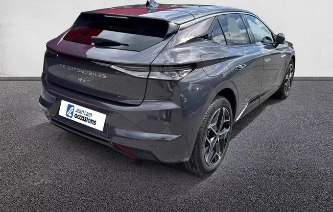 DS N°4 Hybride 145 e-DCT6 Etoile - Alcantara extérieur trois quart arrière droit 000458