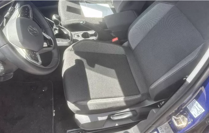 VOLKSWAGEN POLO 1.0 TSI 95 S&S BVM5 VW Edition extérieur trois quart arrière droit 2127720
