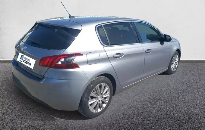 PEUGEOT 308 1.2 PureTech 130ch S&S EAT6 Allure extérieur trois quart arrière droit 460328