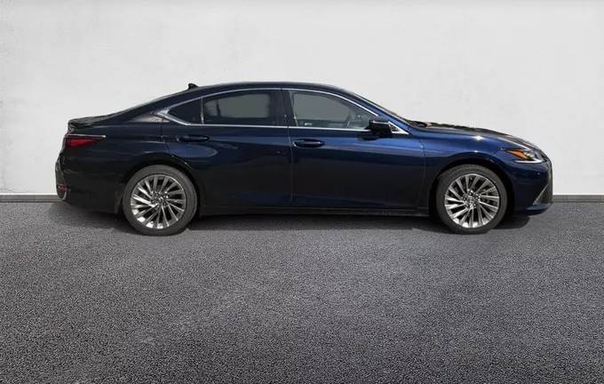 LEXUS ES 300h Executive extérieur côté droit 1103400