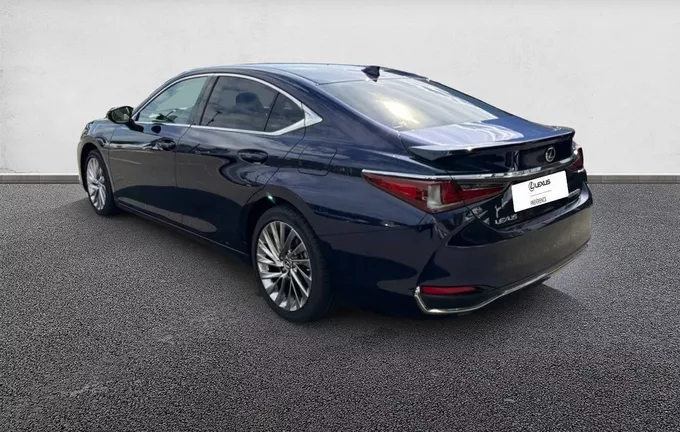 LEXUS ES 300h Executive extérieur trois quart arrière gauche 1103400