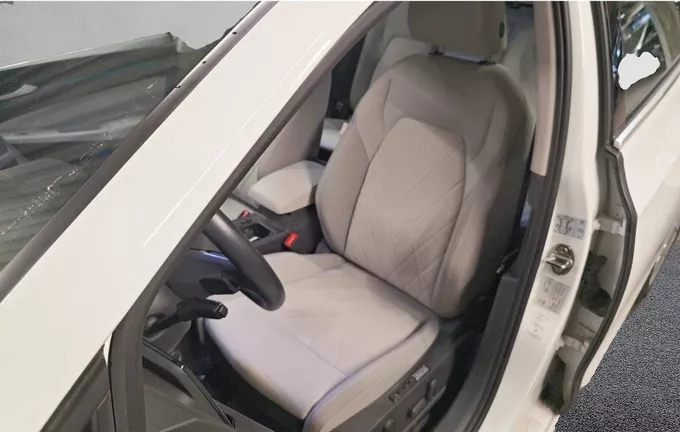 VOLKSWAGEN GOLF 1.5 eTSI OPF 130 DSG7 Style extérieur trois quart arrière droit 2130924