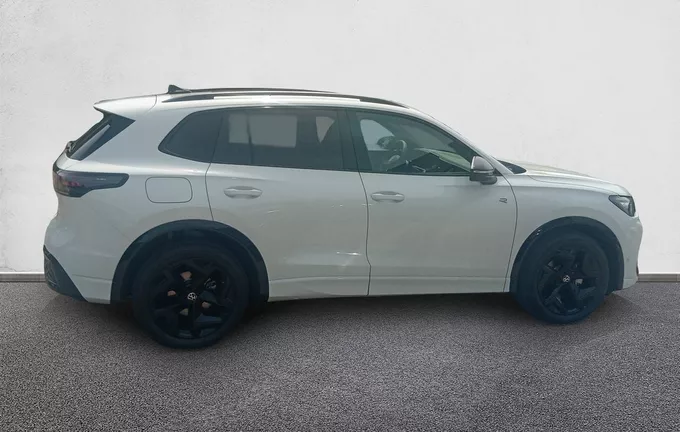 VOLKSWAGEN TIGUAN 1.5 eTSI 150ch DSG7 R-Line extérieur côté droit 0870