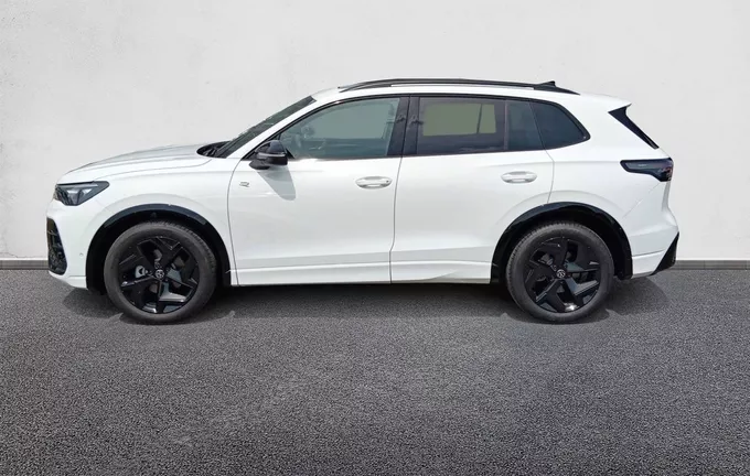 VOLKSWAGEN TIGUAN 1.5 eTSI 150ch DSG7 R-Line extérieur côté gauche 0870