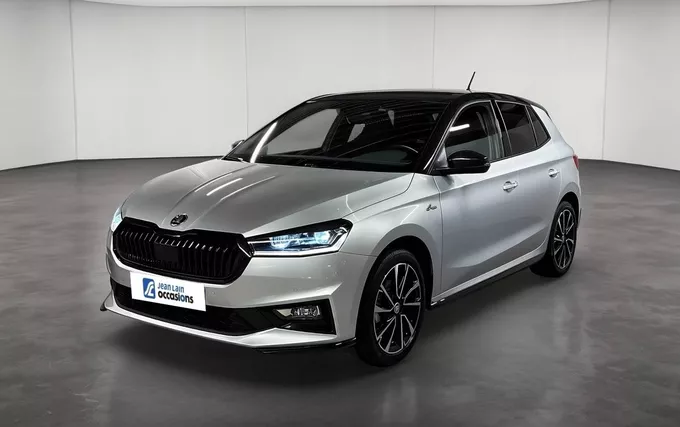 SKODA FABIA 1.0 TSI 116 ch EVO 2 DSG7 Monte-Carlo extérieur trois quart avant gauche 2131158