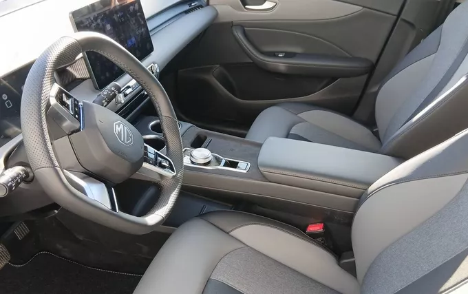 MG MGS5 EV 64kWh - 170 kW 2WD Luxury photo 11 9804