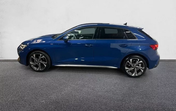 AUDI A3 Sportback TFSI Mild Hybrid 116 S tronic 7 S line extérieur côté gauche 2129781