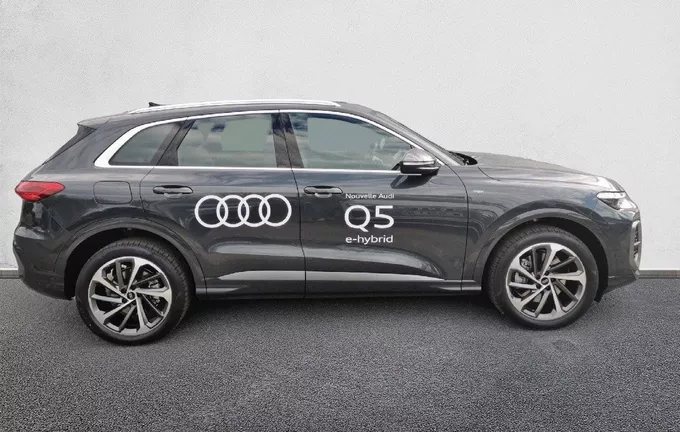 AUDI Q5 e-hybrid 299 ch S tronic 7 Quattro S line extérieur côté droit 9566