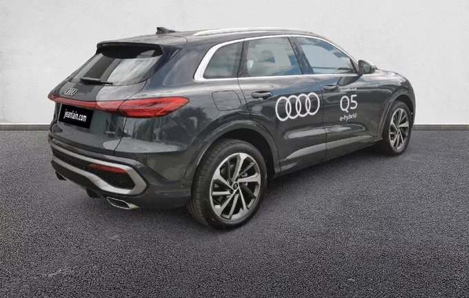 AUDI Q5 e-hybrid 299 ch S tronic 7 Quattro S line extérieur trois quart arrière droit 9566