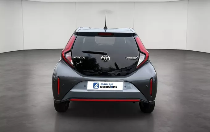 TOYOTA AYGO X 1.0 VVT-i 72 S-CVT Undercover extérieur arrière 1104082