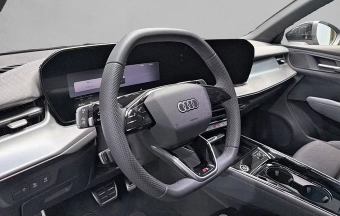 AUDI Q3 HYBRIDE Q3 e-hybrid 272 ch S tronic 6 S line photo 11 7913