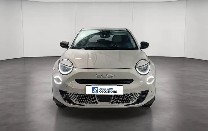 FIAT 600 T-Gen 3 1.2 Hybrid 145ch eDCT6 La Prima extérieur avant 2132861