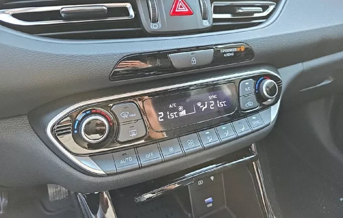 HYUNDAI I30 SW 1.0 T-GDi 100 DCT-7 Creative photo 14 5329463