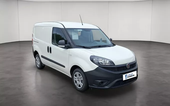 FIAT DOBLO CARGO FT 1.6 MULTIJET 105 BUSINESS extérieur trois quart avant droit 106345