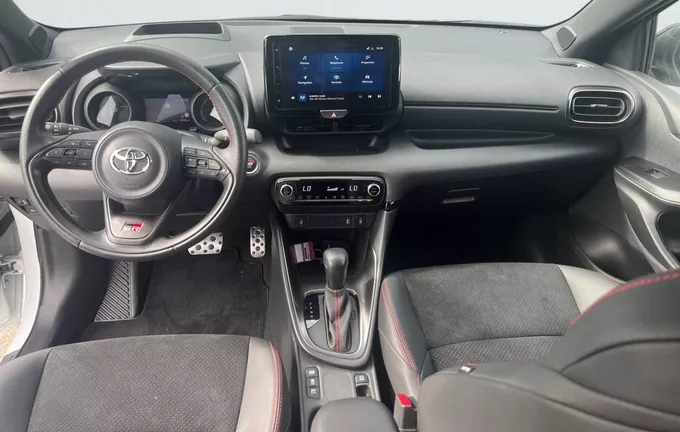TOYOTA YARIS Hybride 116h GR Sport photo 18 1103402