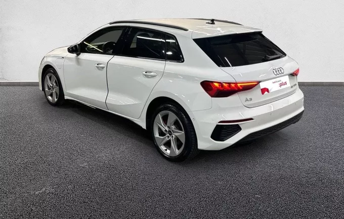 AUDI A3 Sportback 45 TFSIe 245 S tronic 6 extérieur trois quart arrière gauche 2119910