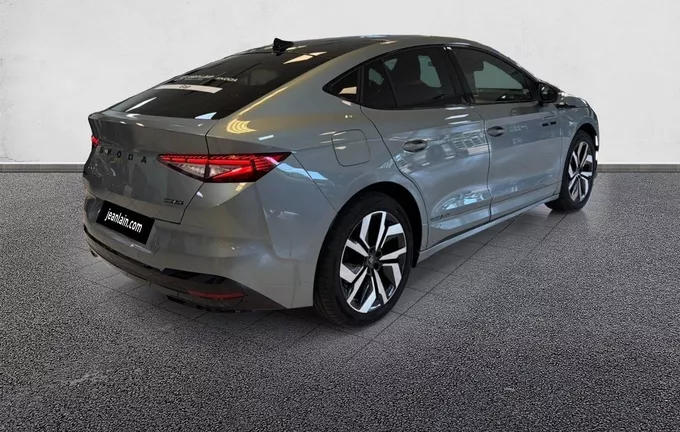 SKODA ENYAQ Coupé 85 Sportline extérieur trois quart arrière droit 1321
