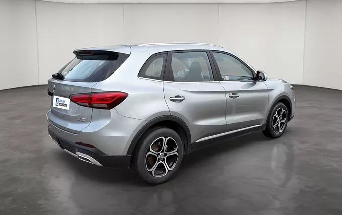 MG ZS 1.5 L Hybrid+ 197 ch Comfort extérieur trois quart arrière droit 601332