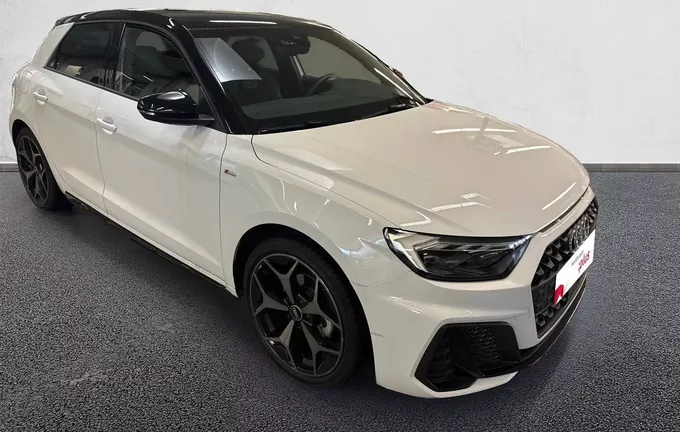 AUDI A1 Sportback 35 TFSI 150 ch S tronic 7 S Line Plus extérieur trois quart avant droit 2126684