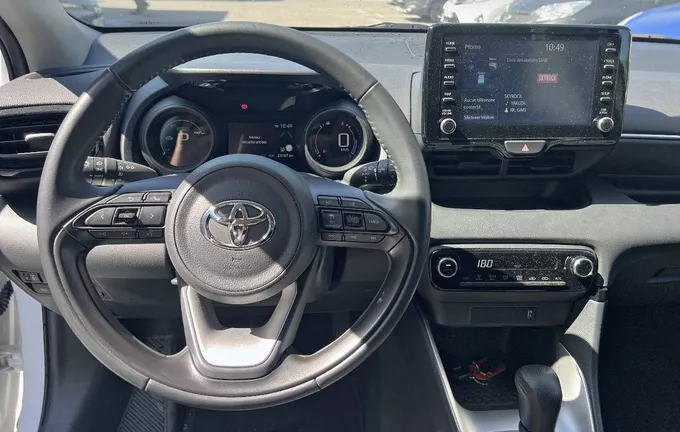 TOYOTA YARIS Hybride 116h Design photo 12 1103480