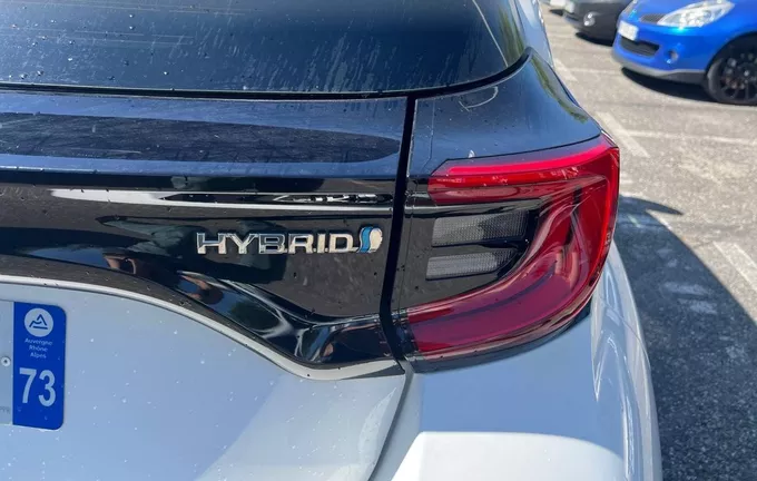 TOYOTA YARIS Hybride 116h Design photo 20 1103480