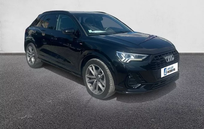 AUDI Q3 35 TDI 150 ch S tronic 7 Quattro S Edition extérieur trois quart avant droit 560668