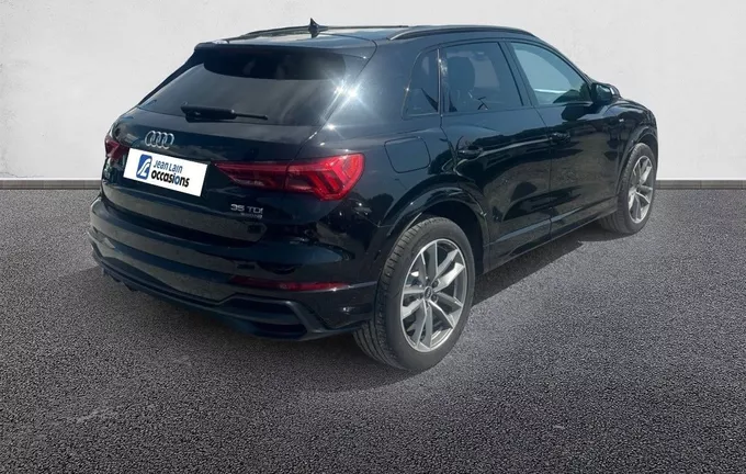AUDI Q3 35 TDI 150 ch S tronic 7 Quattro S Edition extérieur trois quart arrière droit 560668