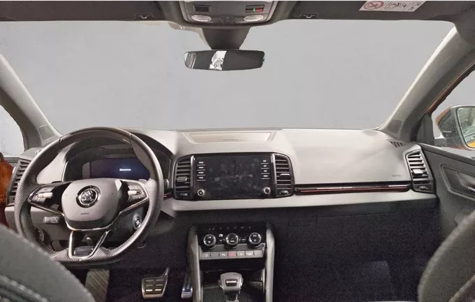 SKODA KAROQ 1.5 TSI 150 ch ACT DSG7 Sportline extérieur trois quart avant droit 2131207