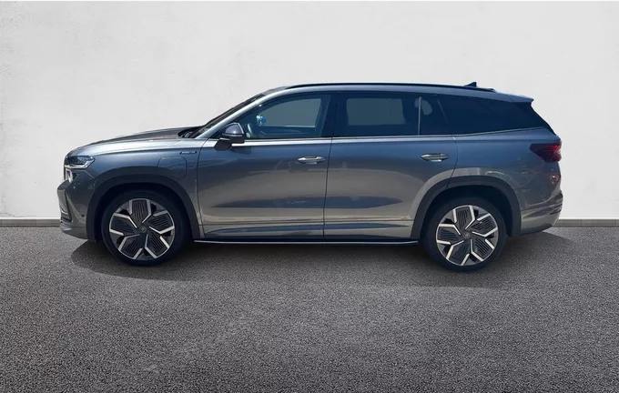 SKODA KODIAQ 1.5 TSI 204 ch PHEV DSG6 5pl Sportline extérieur trois quart arrière gauche 2129901