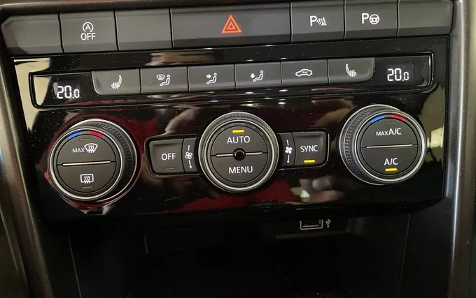 VOLKSWAGEN T-ROC 1.6 TDI 115 Start/Stop BVM6 photo 9 213363