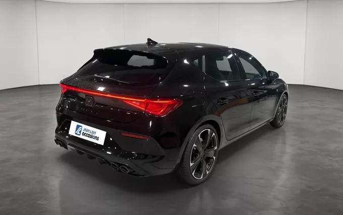 CUPRA LEON 2.0 TSI 300 ch DSG7 VZ extérieur trois quart arrière droit 2131889