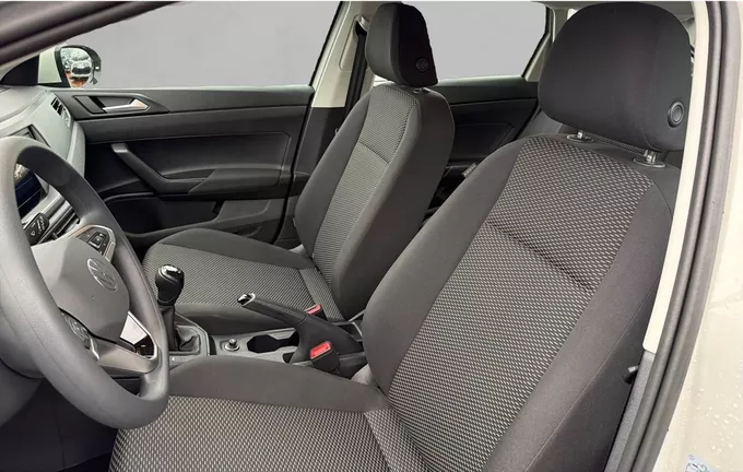 VOLKSWAGEN TAIGO 1.0 TSI 95 BVM5 extérieur trois quart arrière droit 560210