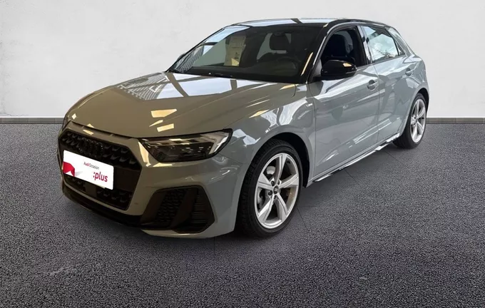 AUDI A1 Sportback 30 TFSI 110 ch S tronic 7 S Line extérieur trois quart avant gauche 2130511