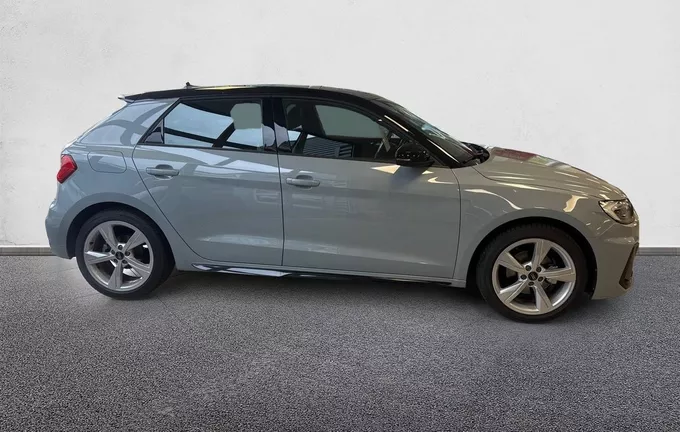 AUDI A1 Sportback 30 TFSI 110 ch S tronic 7 S Line extérieur côté droit 2130511