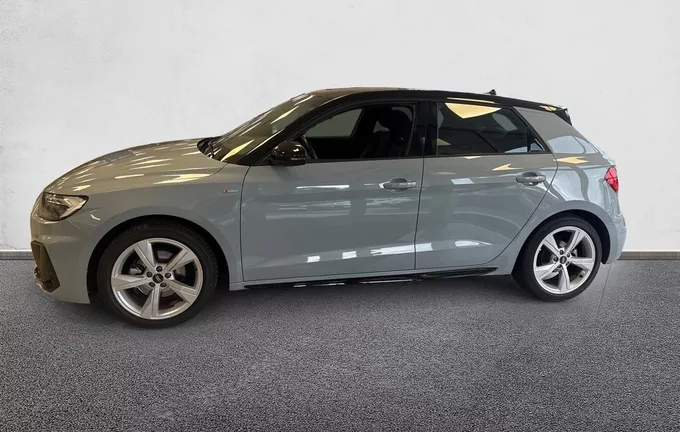 AUDI A1 Sportback 30 TFSI 110 ch S tronic 7 S Line extérieur côté gauche 2130511