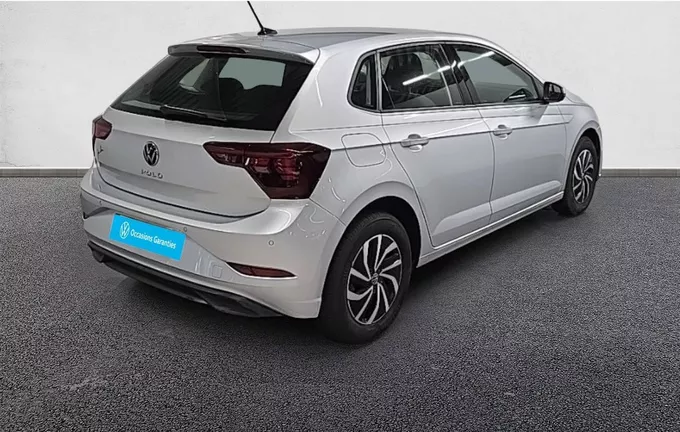 VOLKSWAGEN POLO 1.0 TSI 110 S&S DSG7 Life Plus extérieur trois quart arrière droit 2128535