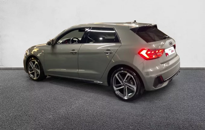 AUDI A1 Sportback 35 TFSI 150 ch S tronic 7 S Line extérieur trois quart arrière gauche 2131780