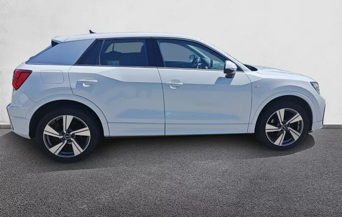 AUDI Q2 30 TFSI 110 BVM6 Advanced extérieur côté droit 213365