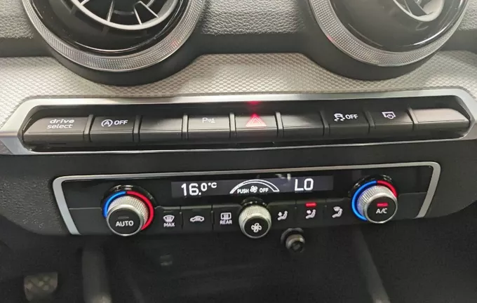 AUDI Q2 30 TFSI 110 BVM6 Advanced photo 15 213365