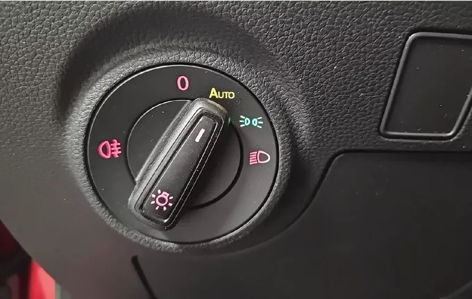 SEAT ARONA 1.0 TSI 95 ch Start/Stop BVM5 Copa photo 20 2127328