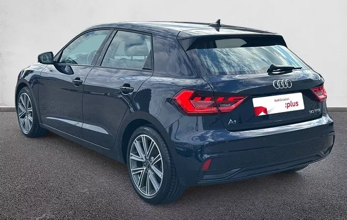 AUDI A1 Sportback 30 TFSI 110 ch S tronic 7 Advanced 2 extérieur trois quart arrière gauche 2129503