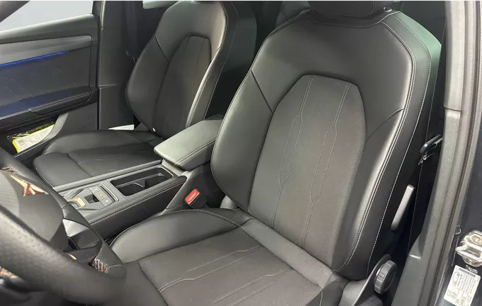 CUPRA LEON Sportstourer 1.5 eTSI 150 ch DSG7 extérieur trois quart arrière droit 2121826