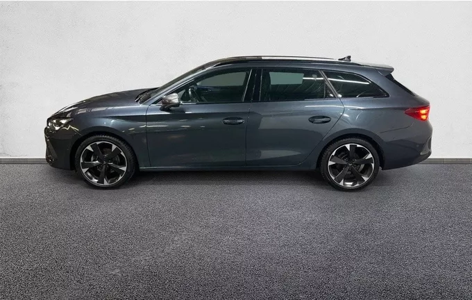 CUPRA LEON Sportstourer 1.5 eTSI 150 ch DSG7 extérieur trois quart arrière gauche 2121826