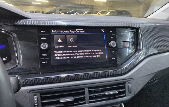 VOLKSWAGEN POLO 1.0 TSI 95 S&S BVM5 VW Edition extérieur trois quart arrière droit 2127380