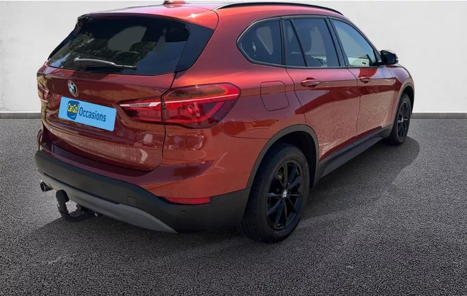 BMW X1 sDrive 18i 140 ch xLine extérieur avant 213075
