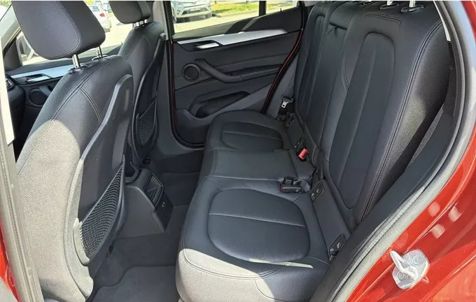 BMW X1 sDrive 18i 140 ch xLine extérieur arrière 213075