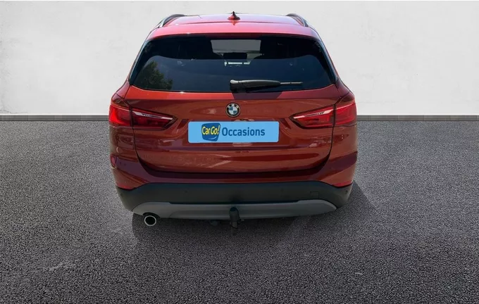 BMW X1 sDrive 18i 140 ch xLine extérieur côté gauche 213075