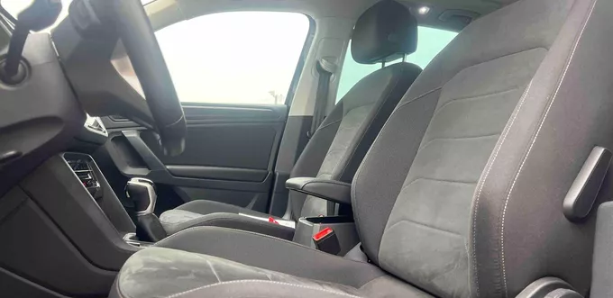 VOLKSWAGEN TIGUAN 2.0 TDI 150ch DSG7 Elegance photo 10 2133304