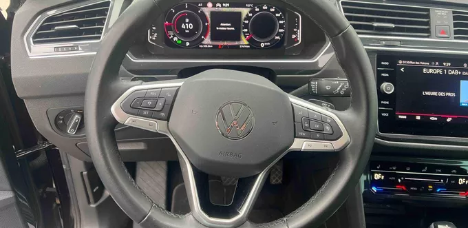 VOLKSWAGEN TIGUAN 2.0 TDI 150ch DSG7 Elegance photo 11 2133304