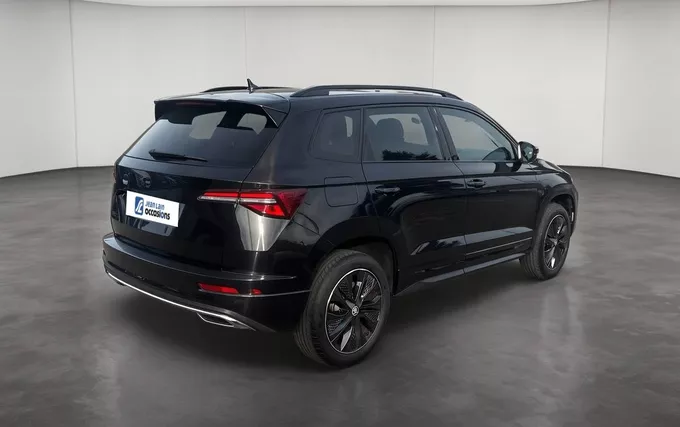 SKODA KAROQ 1.5 TSI Evo 2 150 ch ACT DSG7 Sportline extérieur trois quart arrière droit 2131915